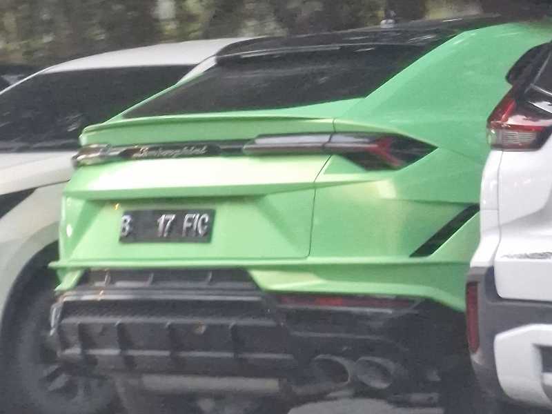 Lamborghini Urus spotted in Medan