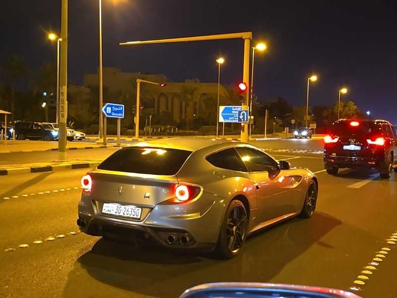 Ferrari FF (2012) spotted in Kuwait City, Kuwait