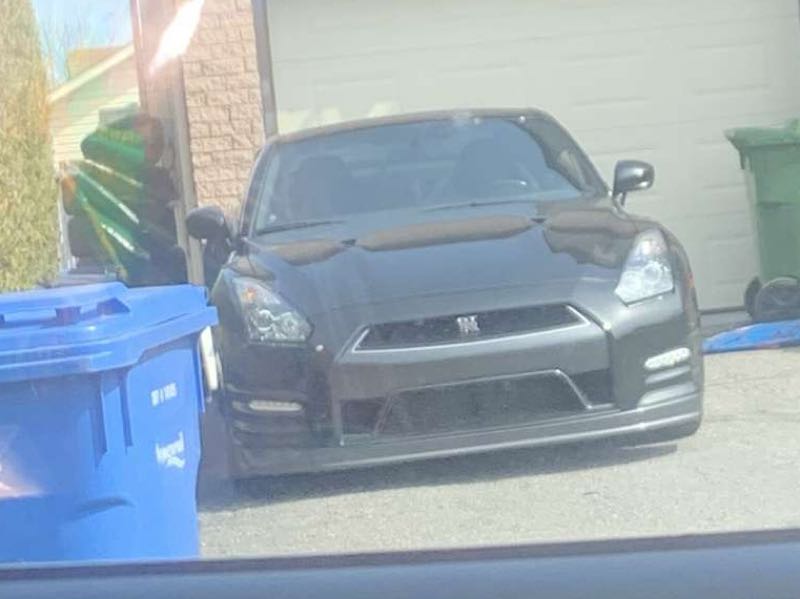 Nissan GT-R (2015) spotted in Longueuil, Canada