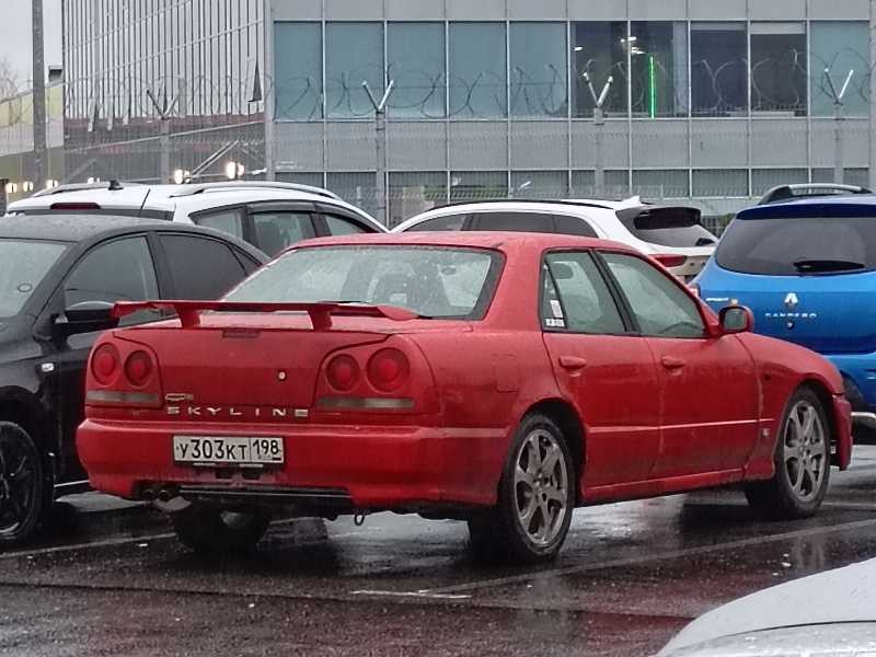 Nissan Skyline (1999) spotted in Saint Petersburg, Russia