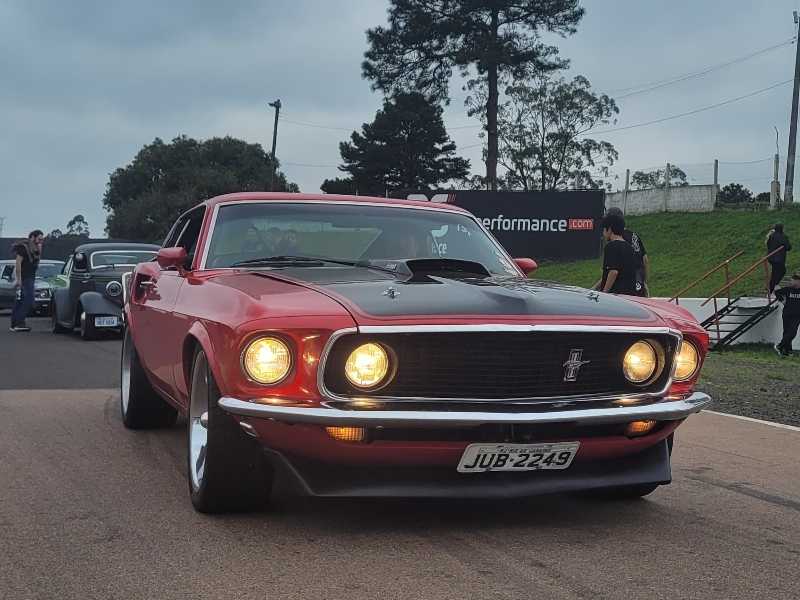 Ford Mustang spotted in Viamão