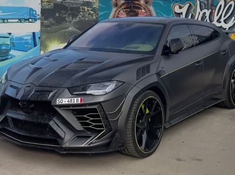 Lamborghini Urus spotted in Khouribga