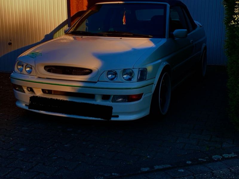 Ford Escort RS Cosworth spotted in Krefeld