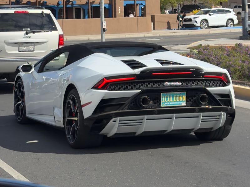 Lamborghini Huracán Spyder spotted in Estancia