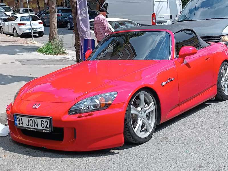 Honda S2000 spotted in Istanbul