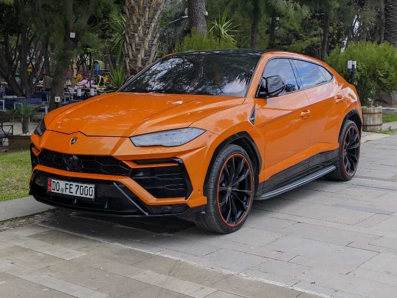 Lamborghini Urus spotted in Antalya