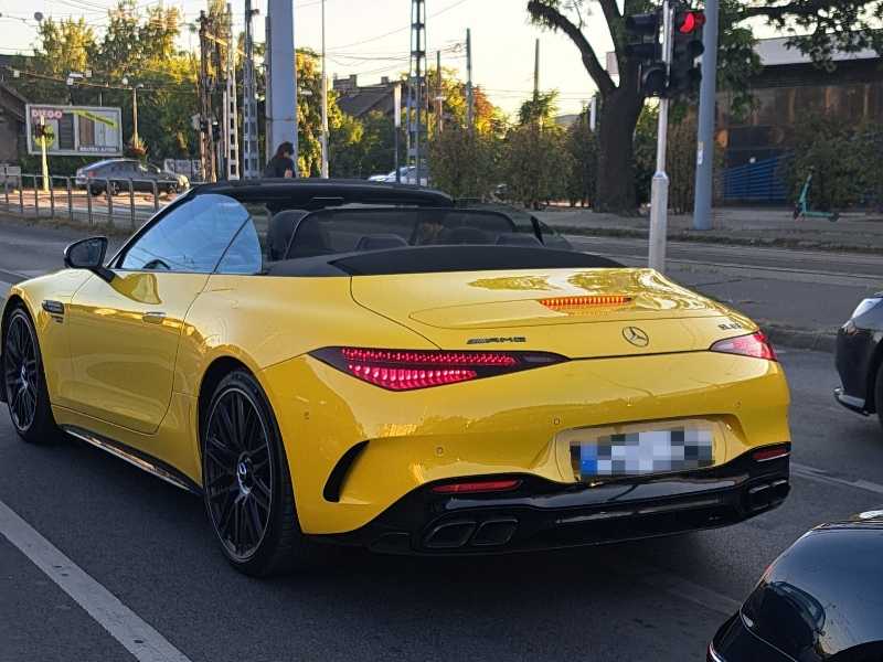 Mercedes-Benz AMG SL spotted in Budapest
