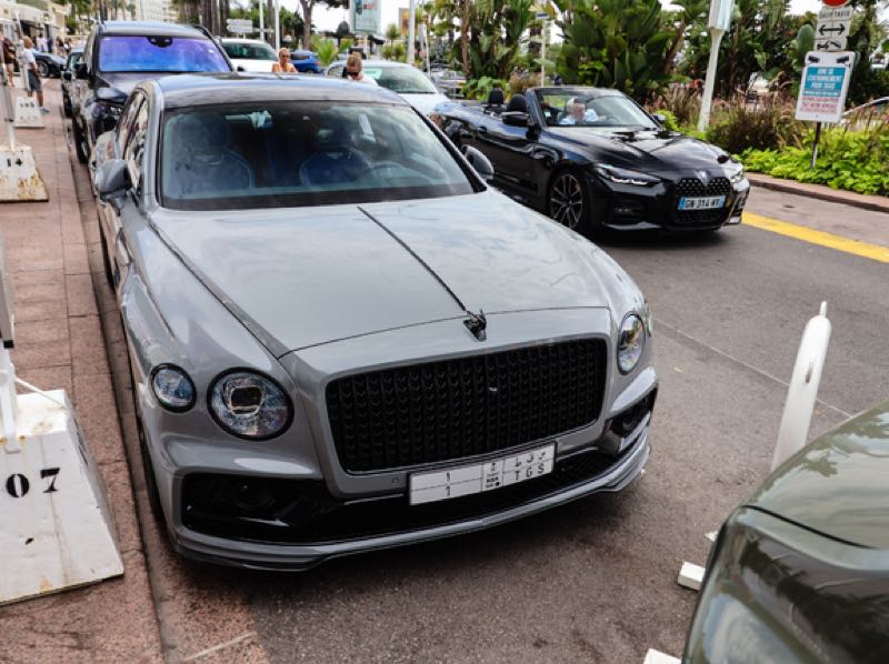 Bentley Flying Spur spotted in Al Hoceïma