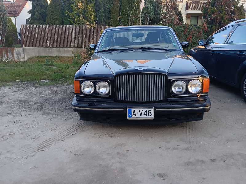 Bentley Turbo R spotted in Warsaw