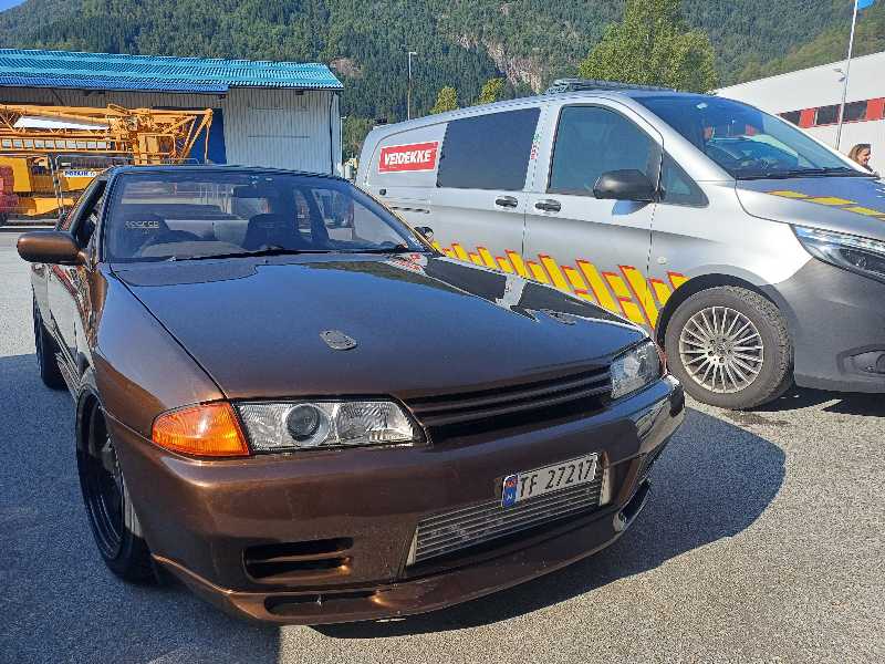 Nissan Skyline GT-R R32 spotted in Førde
