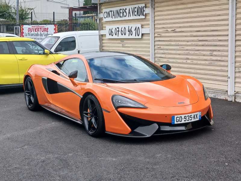 McLaren 570S spotted in Le Tampon