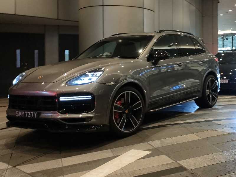 Porsche Cayenne Turbo spotted in Singapore