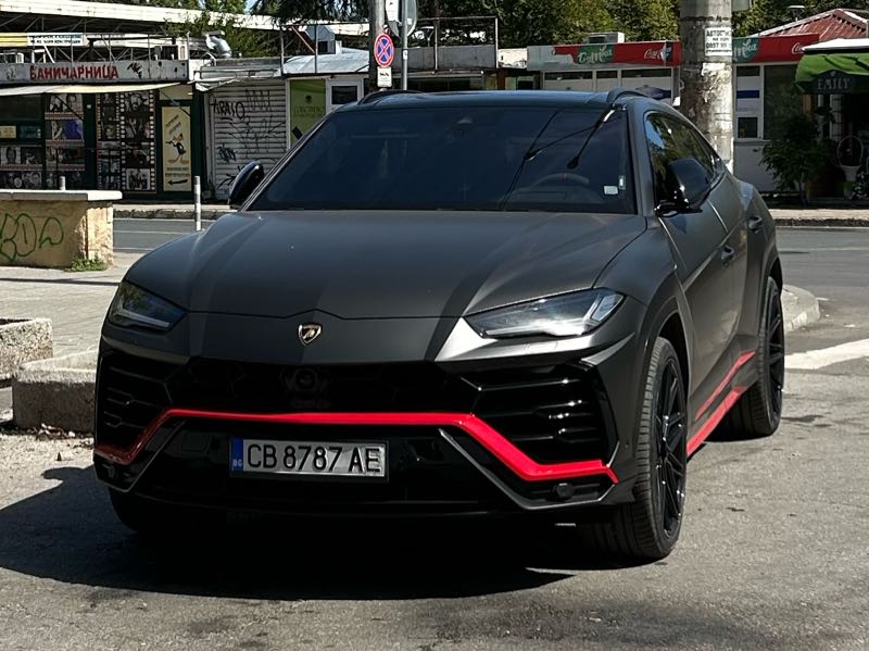 Lamborghini Urus spotted in Razlog