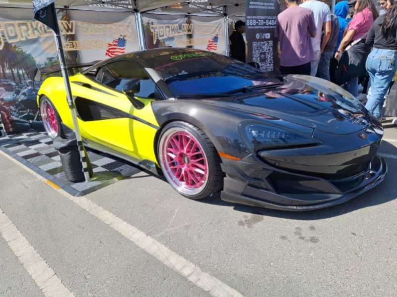 McLaren 570S (2015) spotted in Huntington Beach, United States