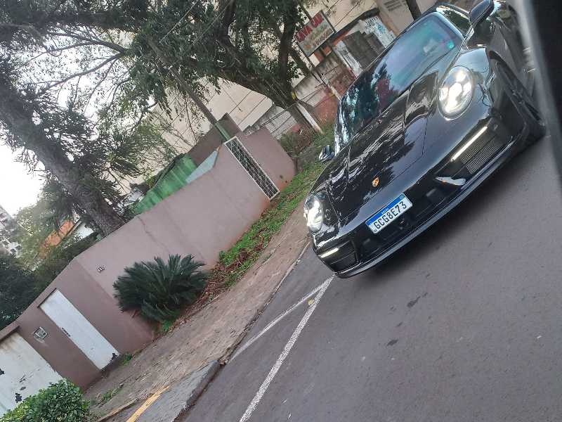 Porsche 911 spotted in Foz do Iguaçu