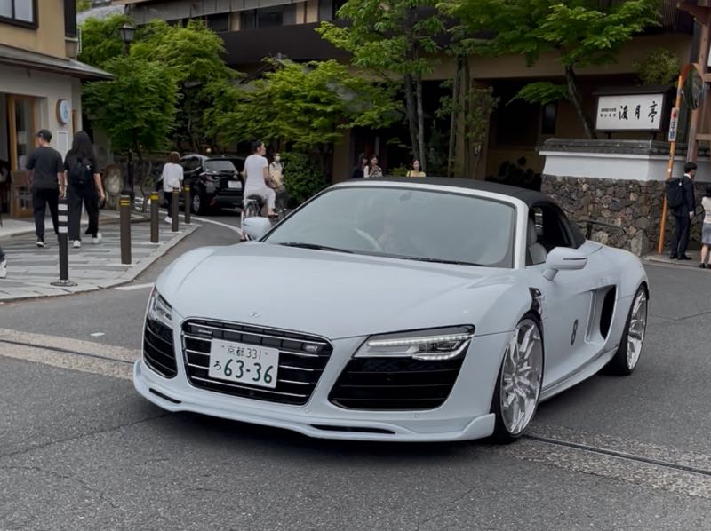 Audi R8 (2015) spotted in Kyoto, Japan