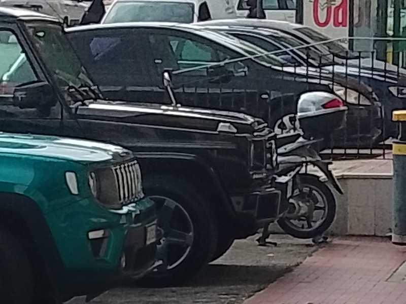 Mercedes-Benz G-Class spotted in Fermo