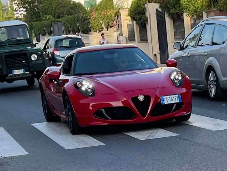 Alfa Romeo 4C spotted in Santa Marinella