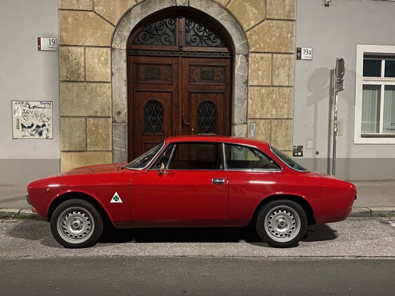Alfa Romeo GTV spotted in Graz