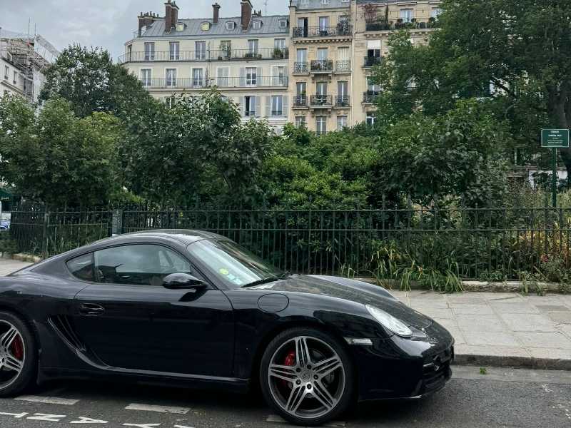 Porsche Cayman (2014) spotted in Paris, France