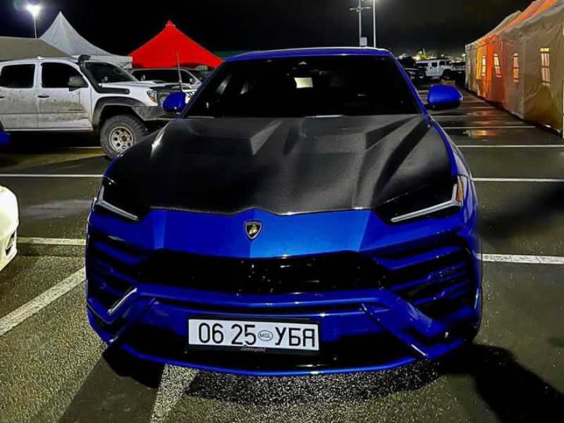 Lamborghini Urus (2021) spotted in Ulan Bator, Mongolia