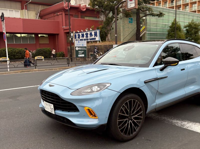 Aston Martin DBX707 spotted in Tokyo