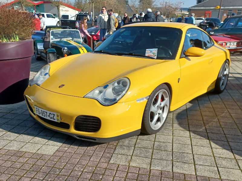 Porsche 911 Turbo spotted in Noyon