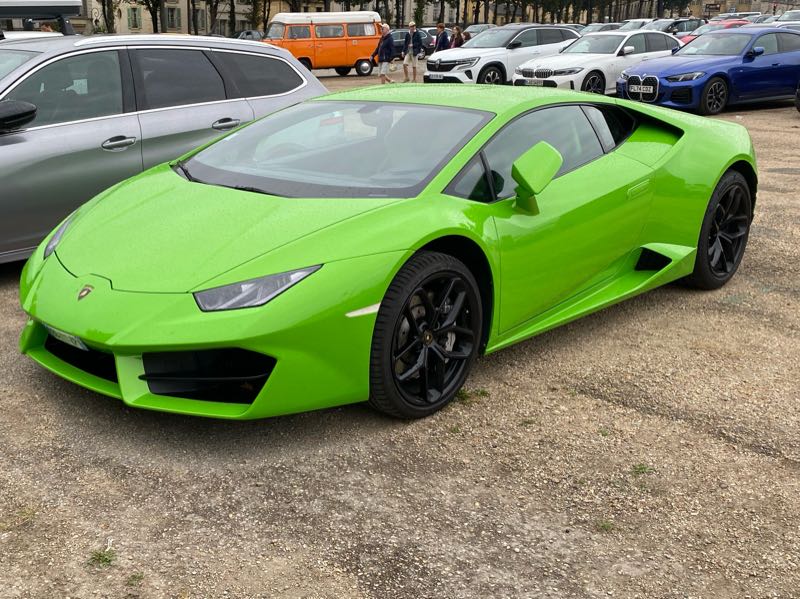 Lamborghini Huracán spotted in Versailles