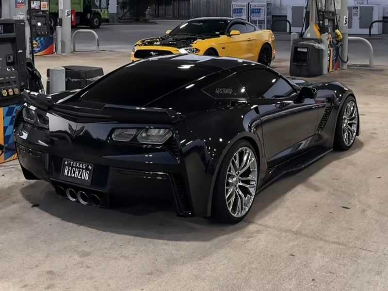 Chevrolet Corvette spotted in Louisville