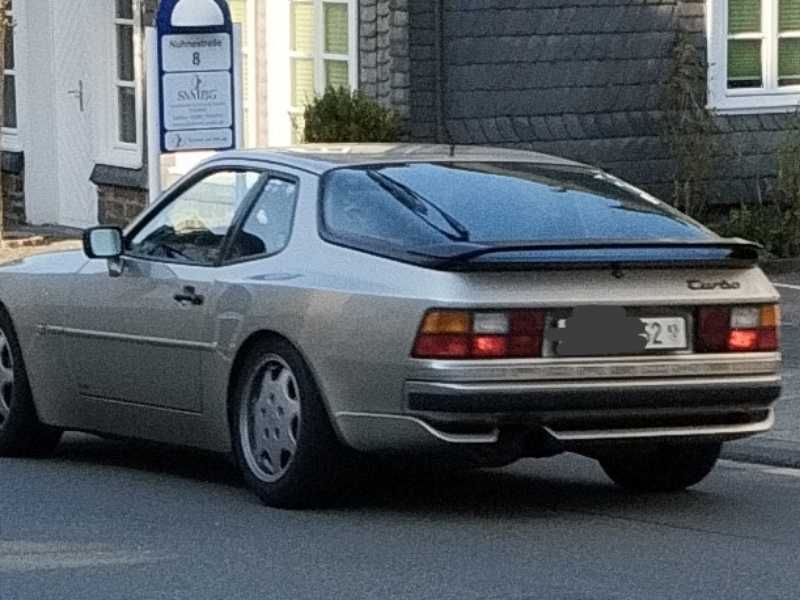 Porsche 944 Turbo spotted in Winterberg
