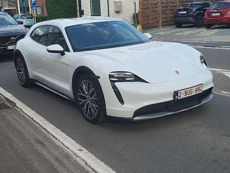 Porsche Taycan (2021) spotted in Niort, France