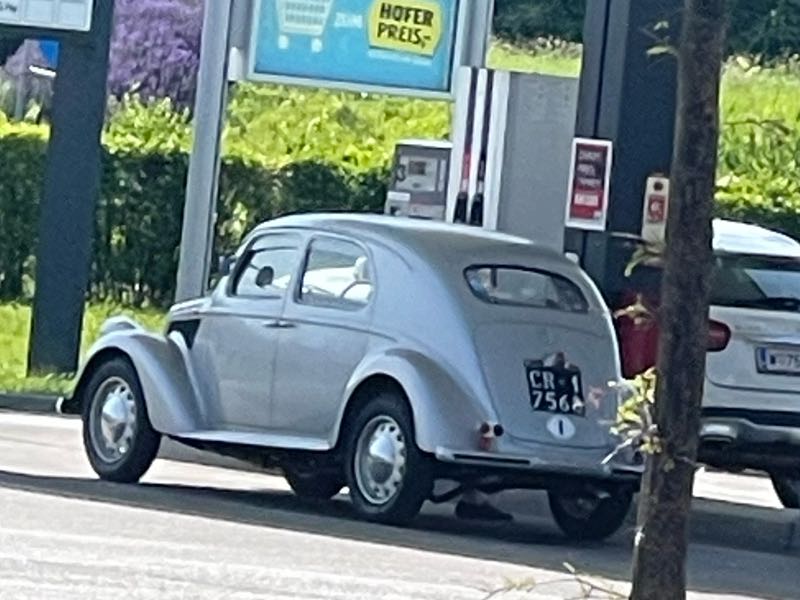 Renault 4CV spotted in Vienna