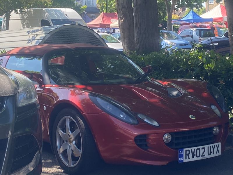 Lotus Elise spotted in Grays