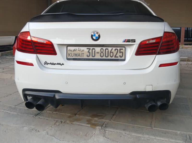 BMW M5 spotted in Al Farwānīyah