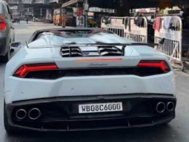 Lamborghini Huracán Spyder spotted in Kolkata