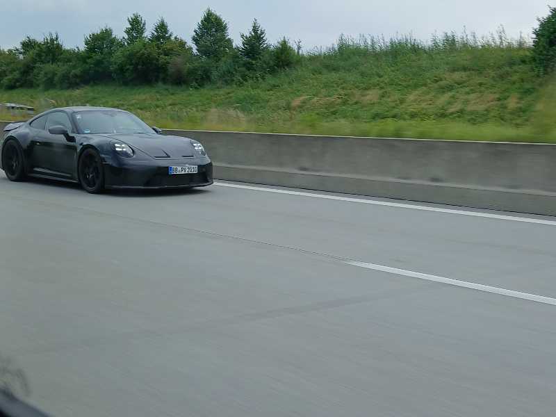 Porsche 911 GT3 spotted in Curepipe