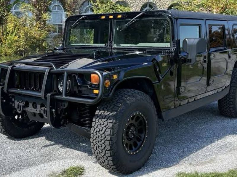 Hummer H1 spotted in Digos