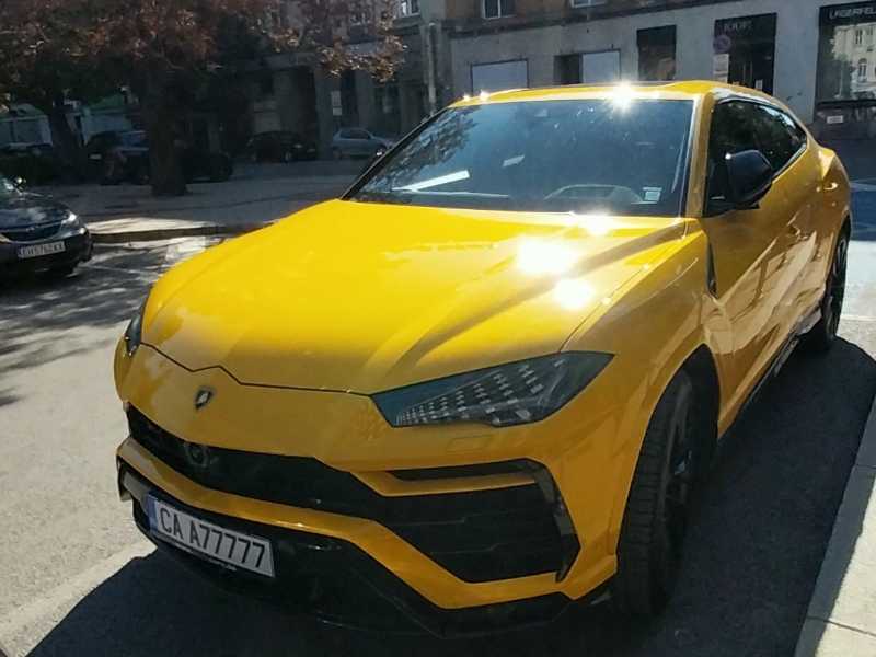 Lamborghini Urus (2021) spotted in Sofia, Bulgaria