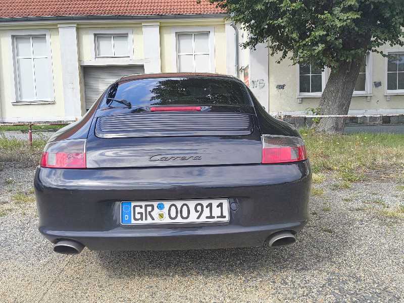 Porsche 911 Carrera spotted in Görlitz