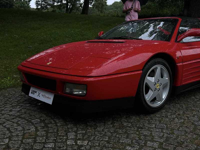 Ferrari 348 spotted in Drezdenko