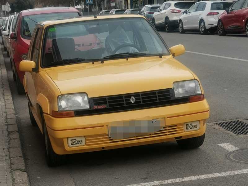 Renault 5 GT Turbo spotted in Granollers
