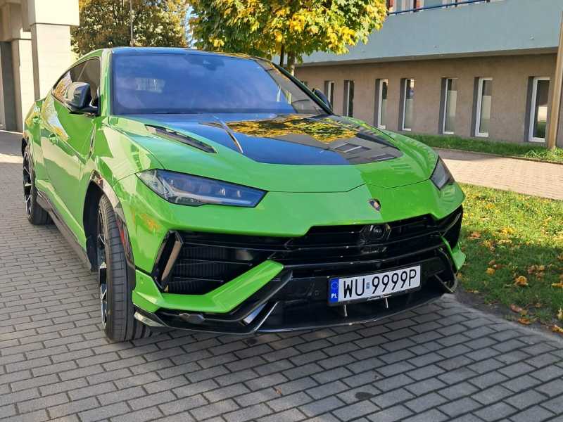 Lamborghini Urus spotted in Szczecin