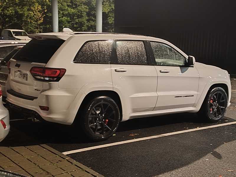 Jeep Grand Cherokee spotted in Brest