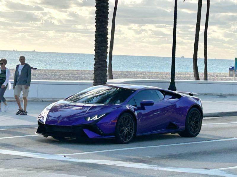 Lamborghini Huracán spotted in Fort Lauderdale