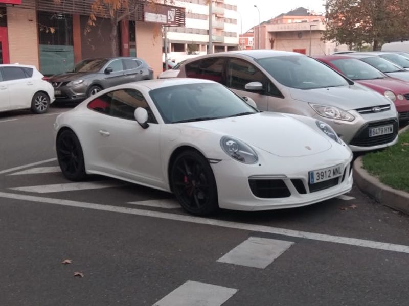 Porsche 911 (2017) spotted in Badajoz, Spain