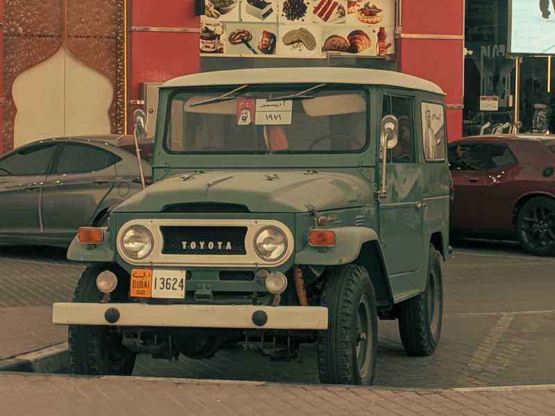 Toyota Land Cruiser FJ40 spotted in Sharjah