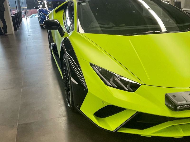 Lamborghini Huracán (2021) spotted in Auckland, New Zealand