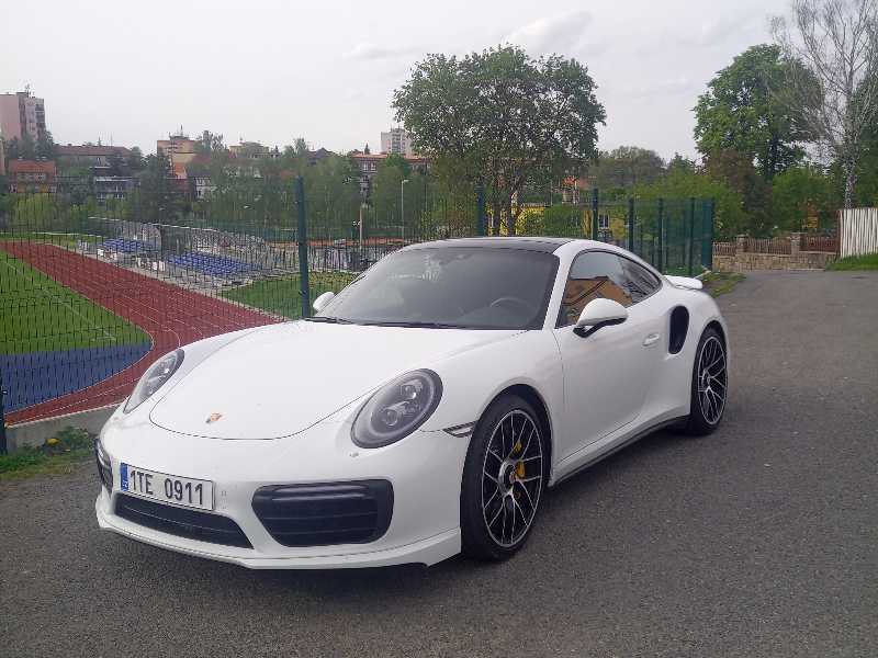 Porsche 911 Turbo spotted in Frýdek-Místek