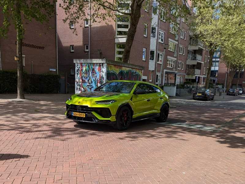 Lamborghini Urus (2021) spotted in Groningen, The Netherlands