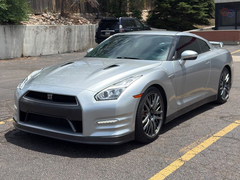 Nissan GT-R (2017) spotted in Howard, United States